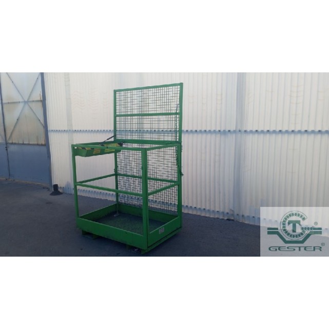 Personnel lifting cage