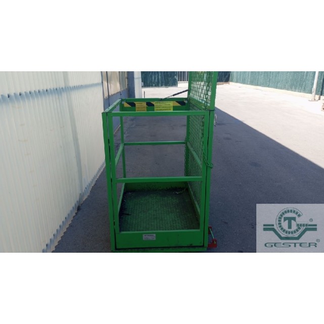 Personnel lifting cage