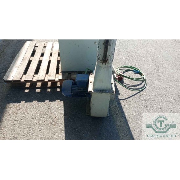 Aspirateur centrifuge pour transport de solides