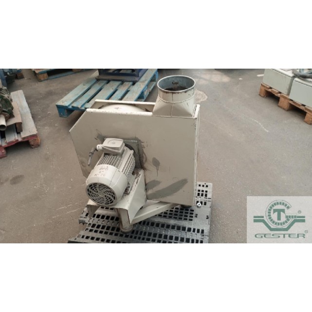 Aspirateur centrifuge pour transport de solides