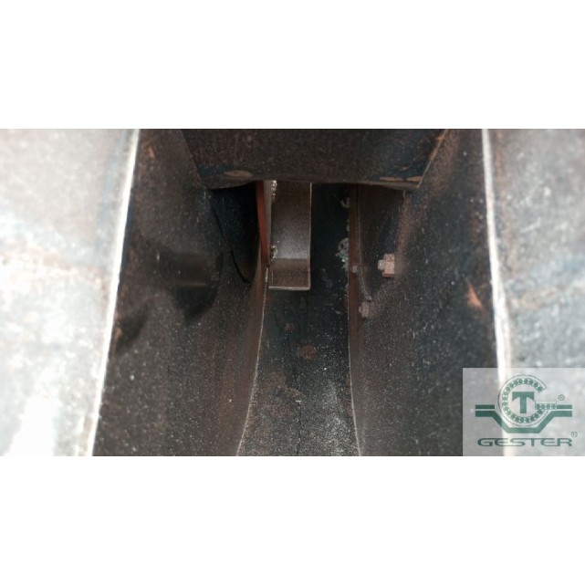 Aspirateur centrifuge pour transport de solides