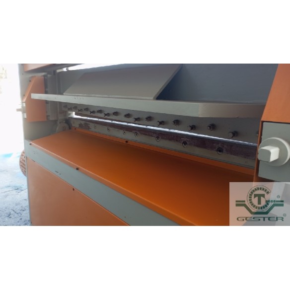 Mechanical shear (guillotine)