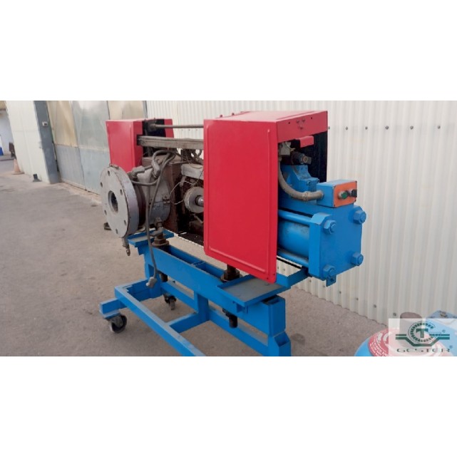 Hydraulic filter changer