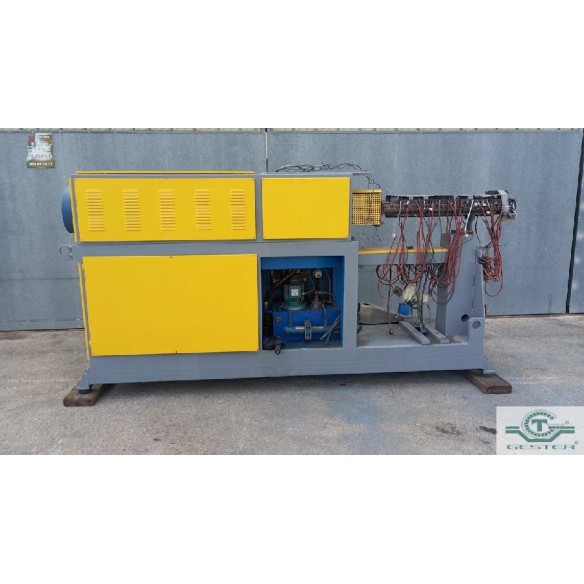 Extruder double spindle