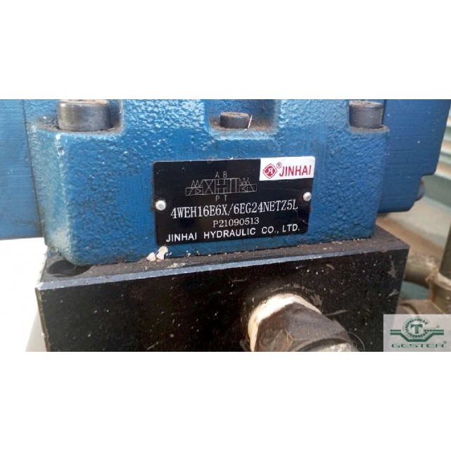 Hydraulic shear (guillotine)