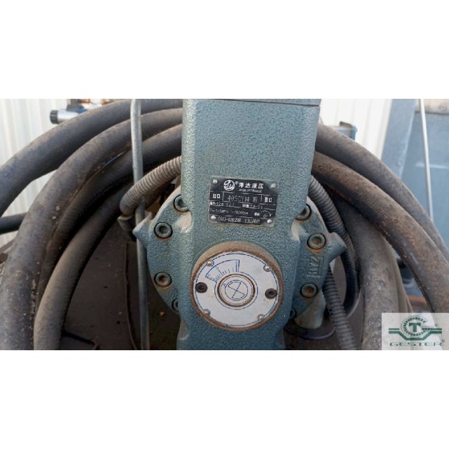 Hydraulic shear (guillotine)