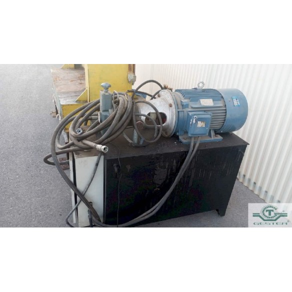 Hydraulic shear (guillotine)