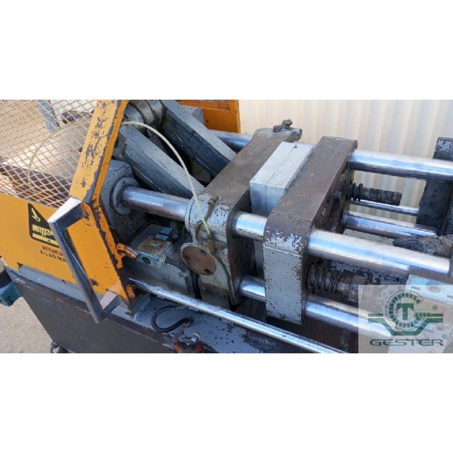 Injection Molding Machine