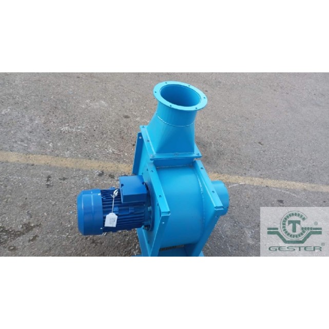 Aspirateur neuf pour le transport