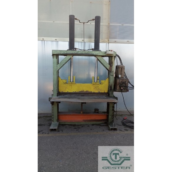 Hydraulic shear (guillotine)