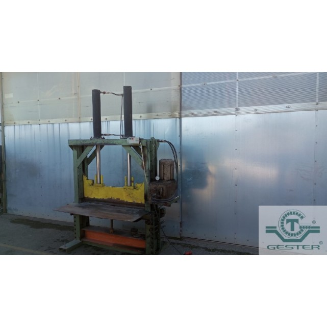 Hydraulic shear (guillotine)