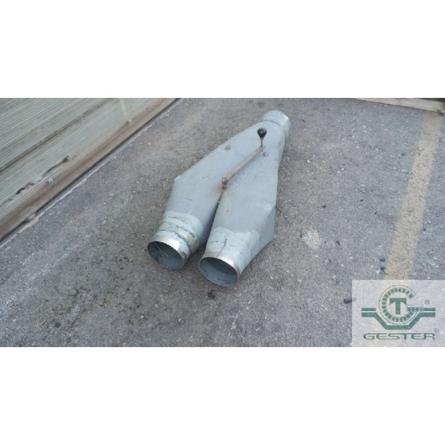 Material suction delivery Y-piece