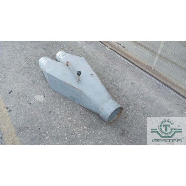 Material suction delivery Y-piece