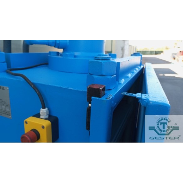 Hydraulic press