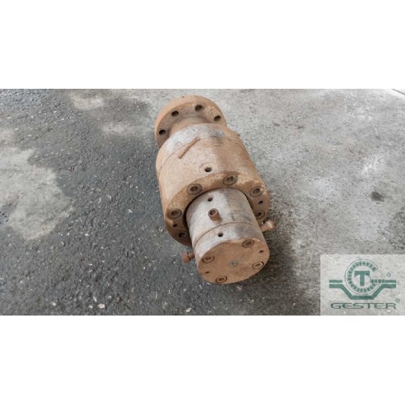 Tête pour fabrication de tuyaux en PE