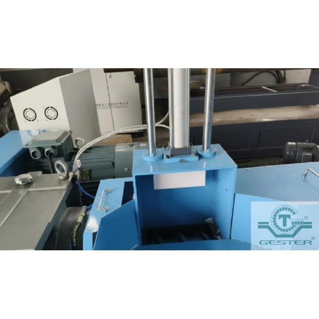 Extrudeuse granuleuse