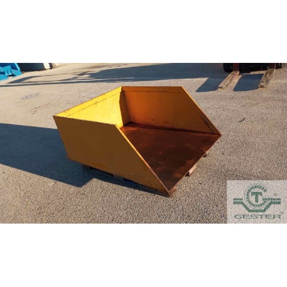 Hopper for forklift truck