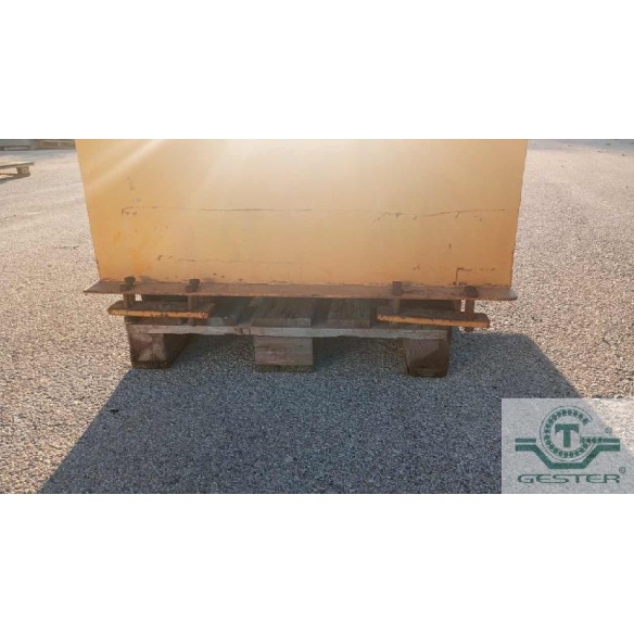 Hopper for forklift truck