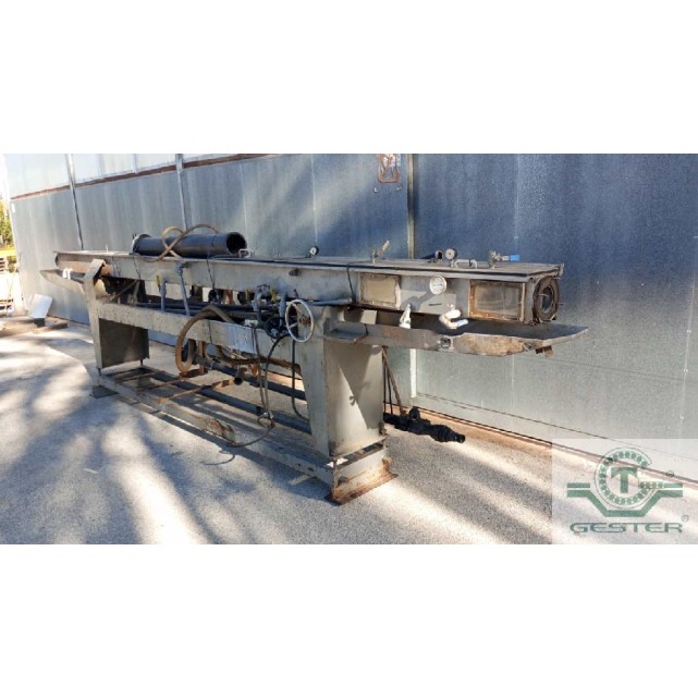 Cooling vacuum tank