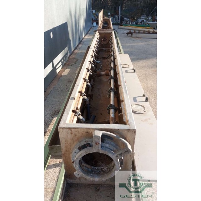 Two stainless steel tanks  2,85 m