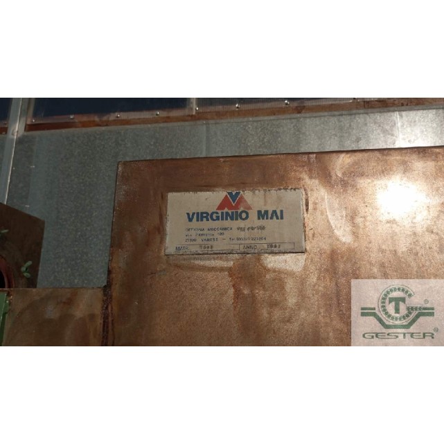 Two stainless steel tanks  2,85 m