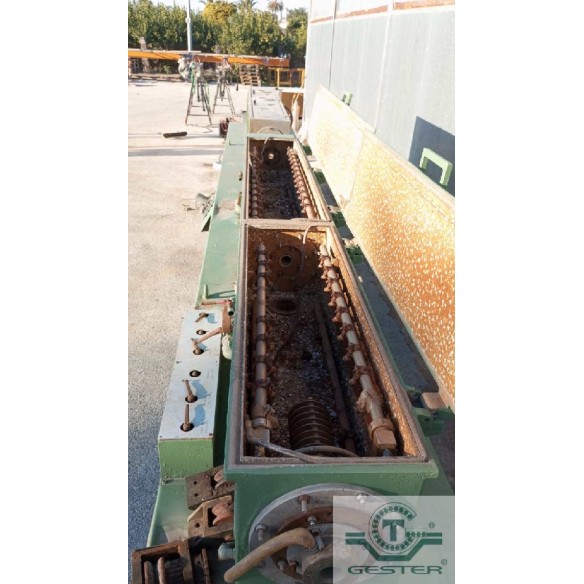 Two tanks for pipe cooling and vacuum