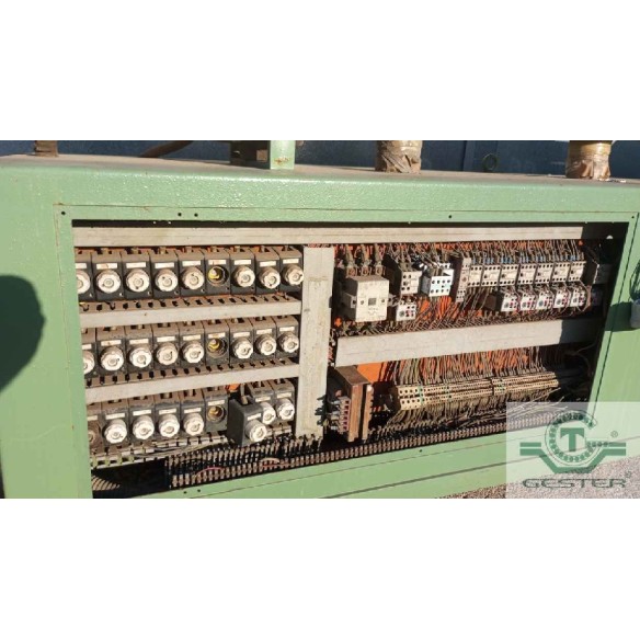 Two tanks for pipe cooling and vacuum