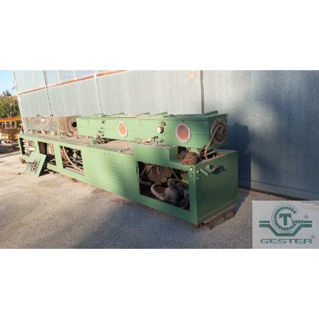 Two tanks for pipe cooling and vacuum