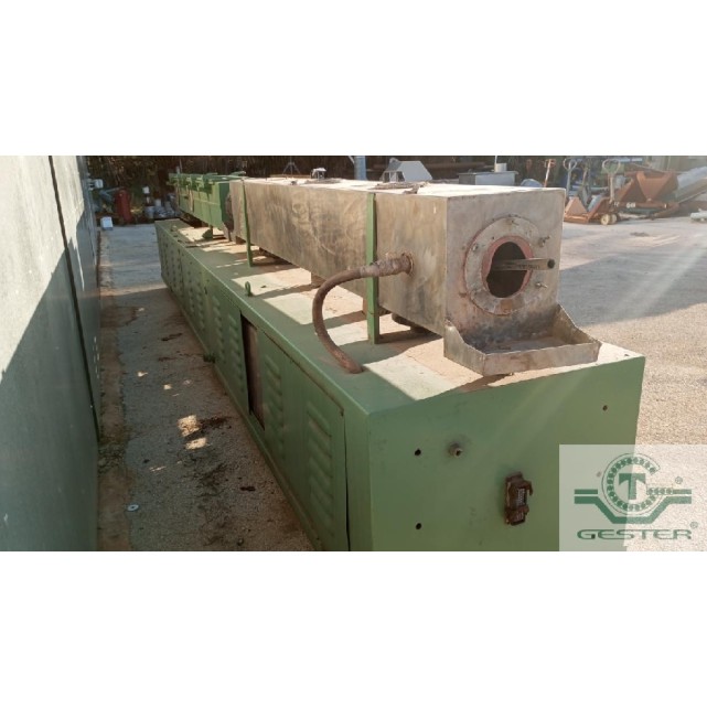 Two tanks for pipe cooling and vacuum