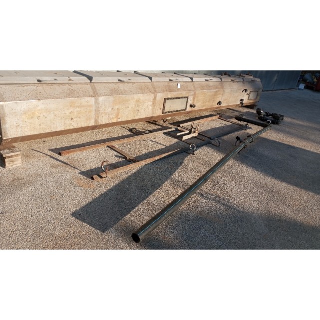 Vacuum cooling tank