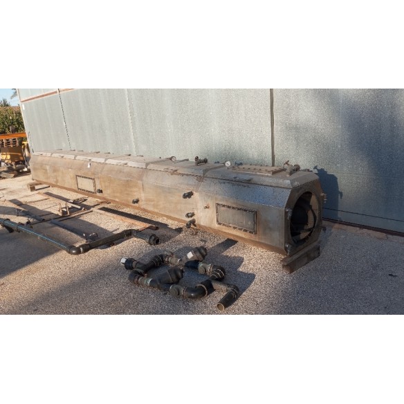 Vacuum cooling tank