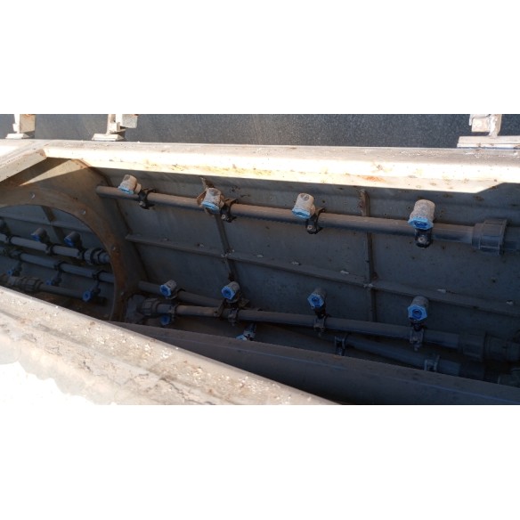 Vacuum cooling tank