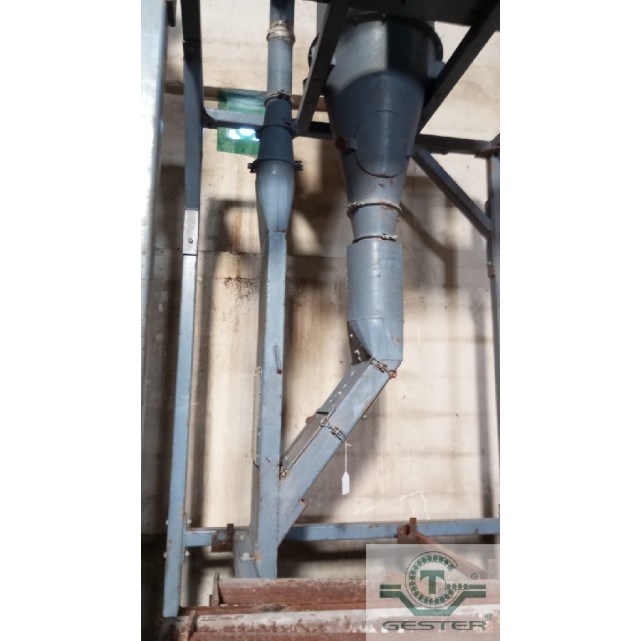 Continuous plastic agglomerator