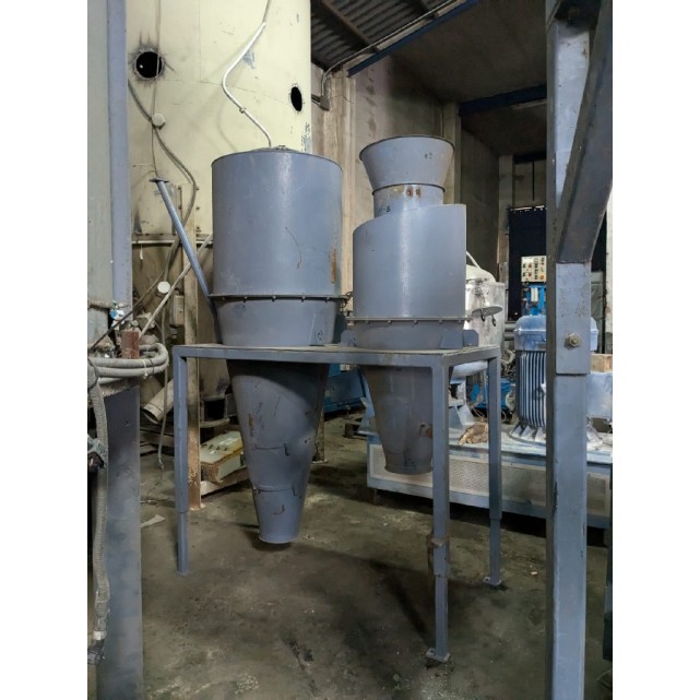 Continuous plastic agglomerator