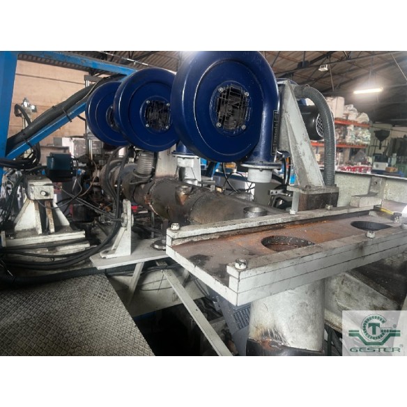 Machine par soufflage