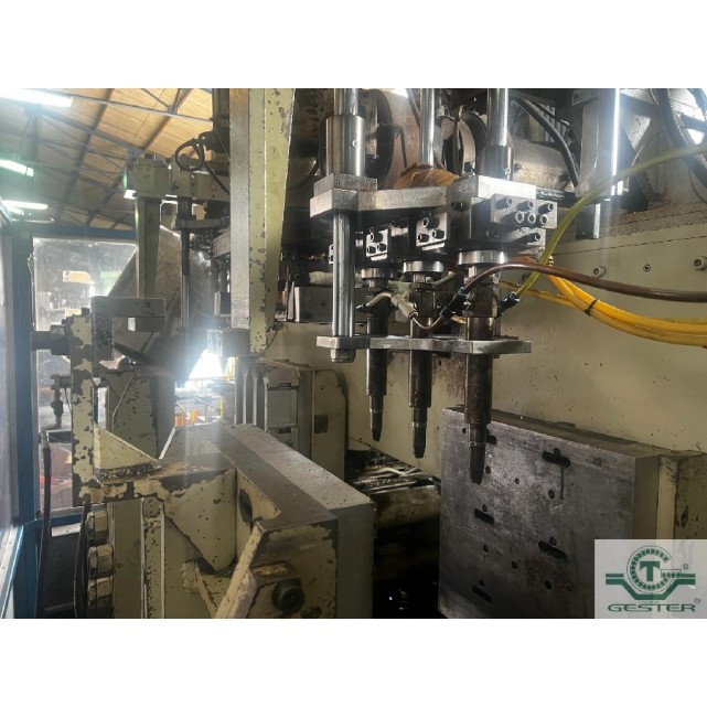 Machine par soufflage
