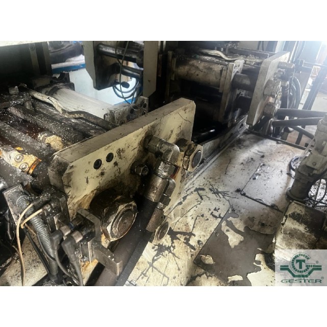 Machine par soufflage