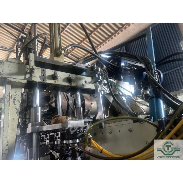 Machine par soufflage