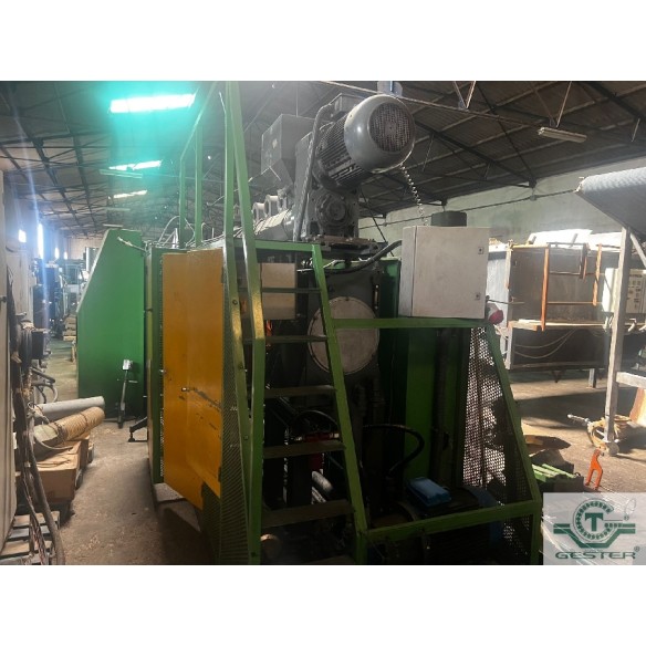 Machine par soufflage