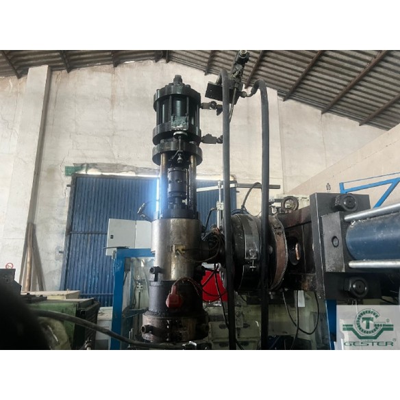 Blow Molding machine
