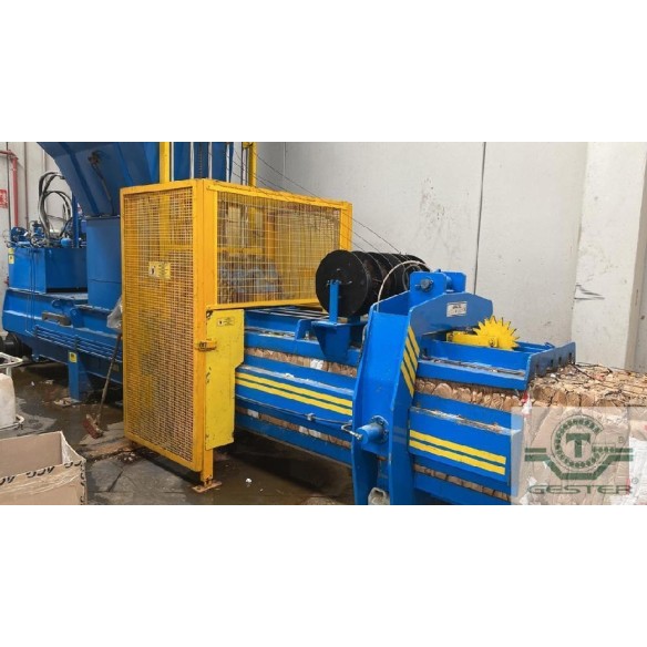 Automatic baling press