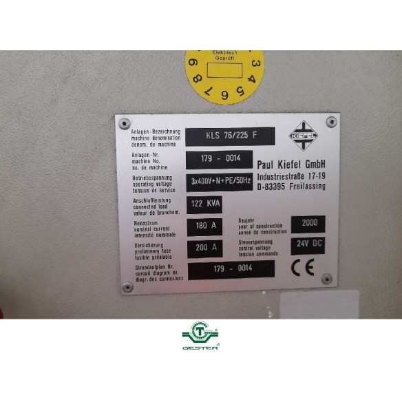 Thermoforming machine