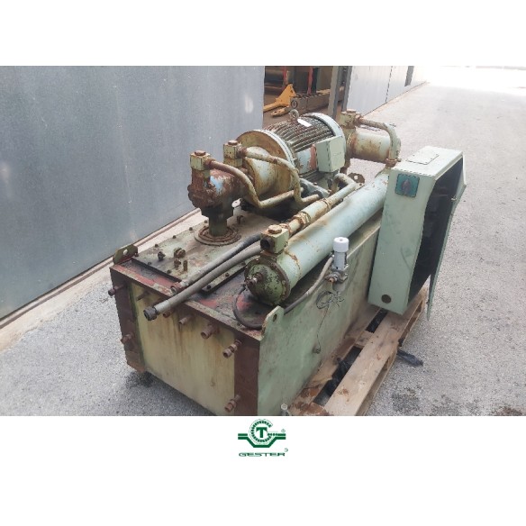 Hydraulic group
