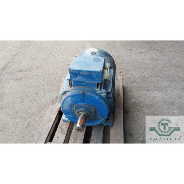 Alternating current motor