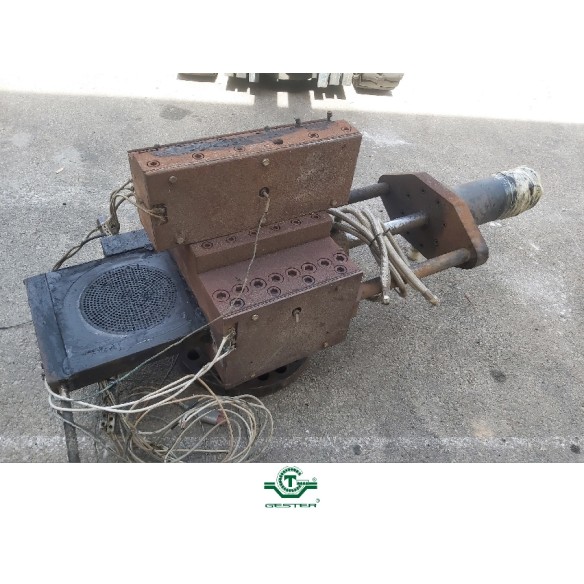 Hydraulic filter changer
