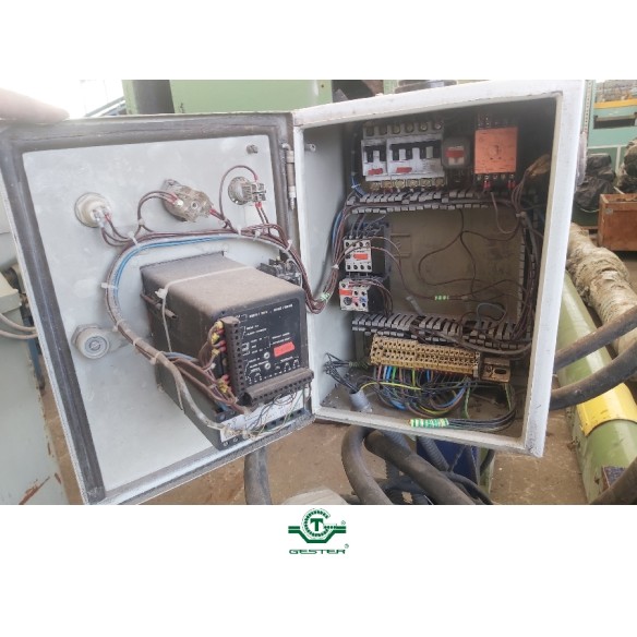 Hydraulic filter changer