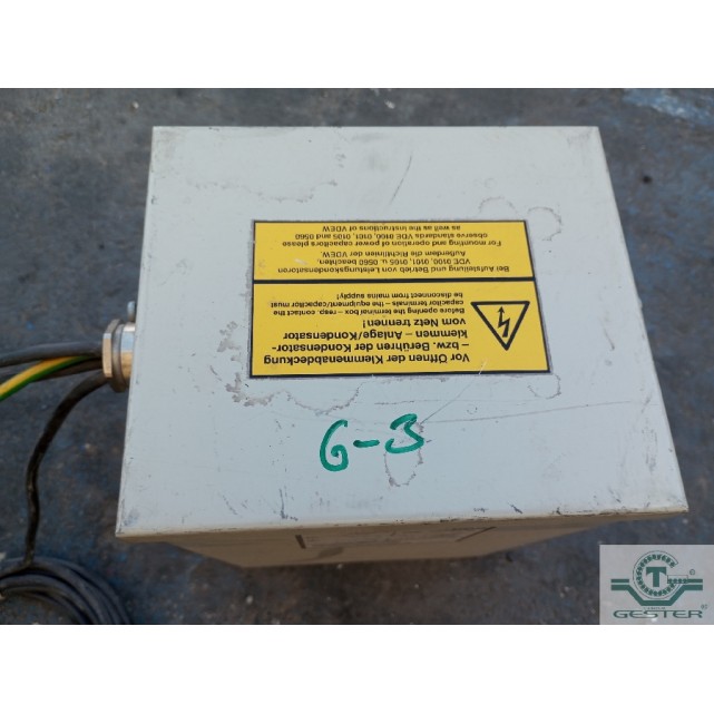 Reactive capacitor