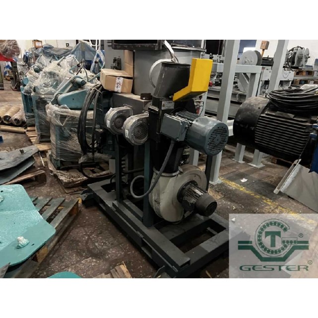 Laboratory extruder