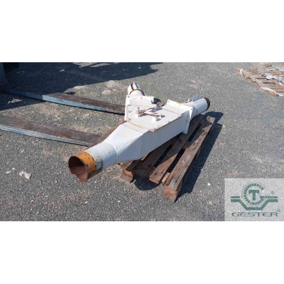 Material diverter Y-pipe with bypass