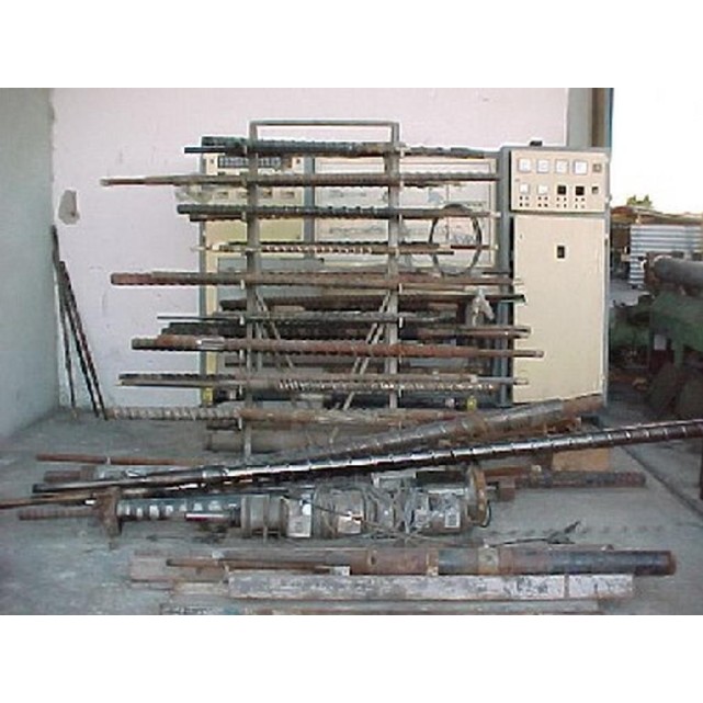 Barrel and screw for extruder